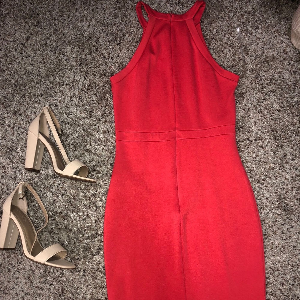 Halter Coral bodycon dress size medium - Picture 8 of 8